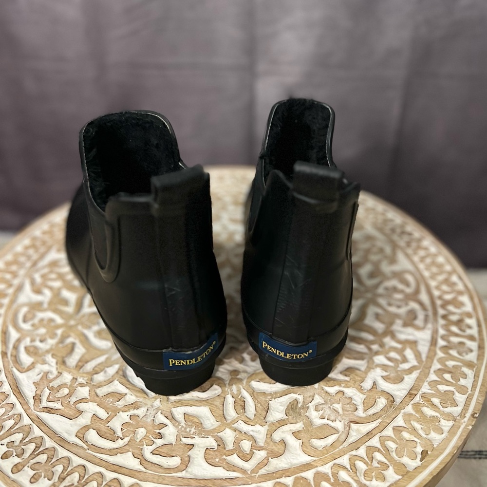 Pendleton Ladies Chelsea Rain Boot w Plush Interior | Sz 9 - Picture 8 of 12